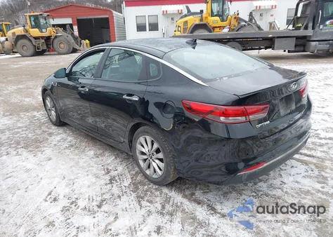 2018 Kia Optima S из США, поврежденный, VIN 5XXGT4L34JG203573